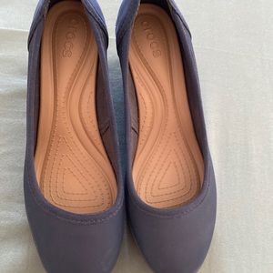 Crocs Closed Toe Wedges Navy, size 8
